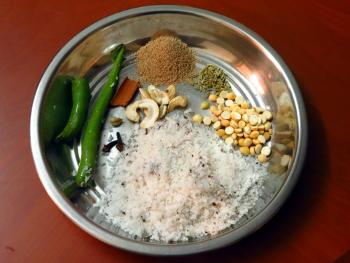 Mixed vegetable kurma preparation steps
