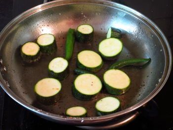 Zucchini chutney preparation step
