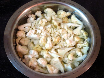 Cauliflower Egg Bhurji Steps