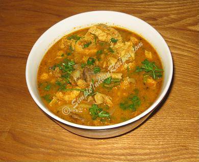 Varutharacha Kozhi Curry