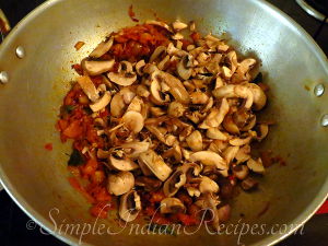 Pepper Mushroom Masala Steps