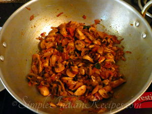 Pepper Mushroom Masala Steps