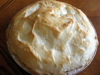 lemon meringue pie preparation